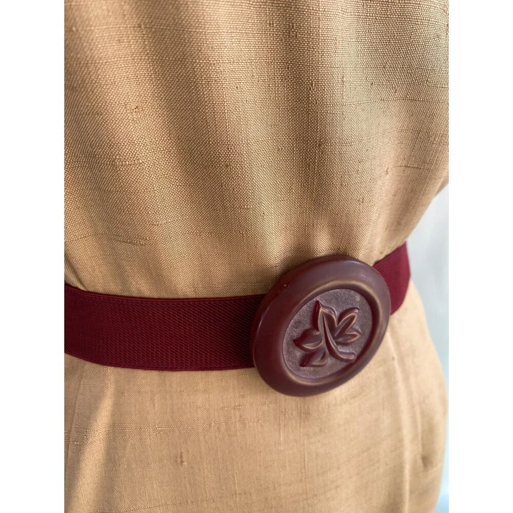 Vintage Oxblood Cinch Belt, Leaf Buckle, Stretches 22-30